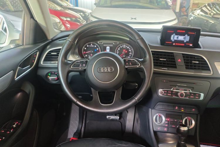 奥迪Q3 2015款 35 TFSI quattro 技术型局部细节13