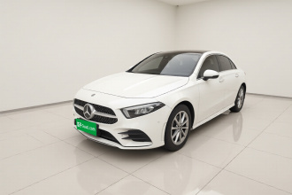 奔驰A级 2021款 A 200 L 运动轿车时尚型