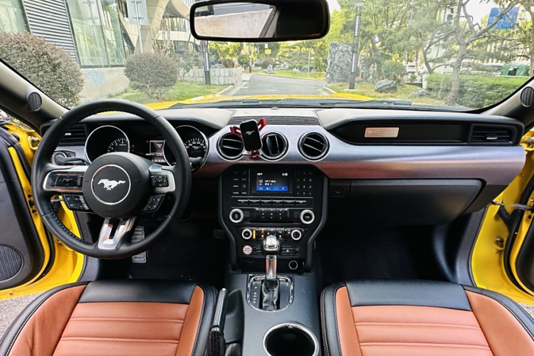 福特Mustang（平行进口）中控内饰7004