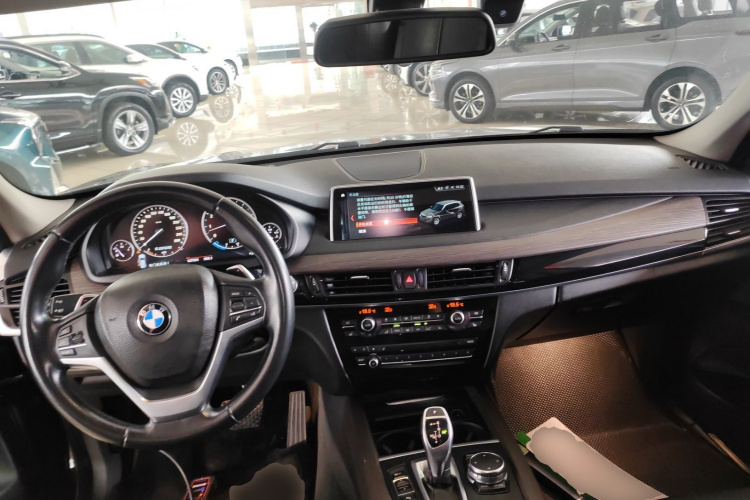 宝马X5(进口) 2014款 xDrive35i 典雅型中控内饰7002