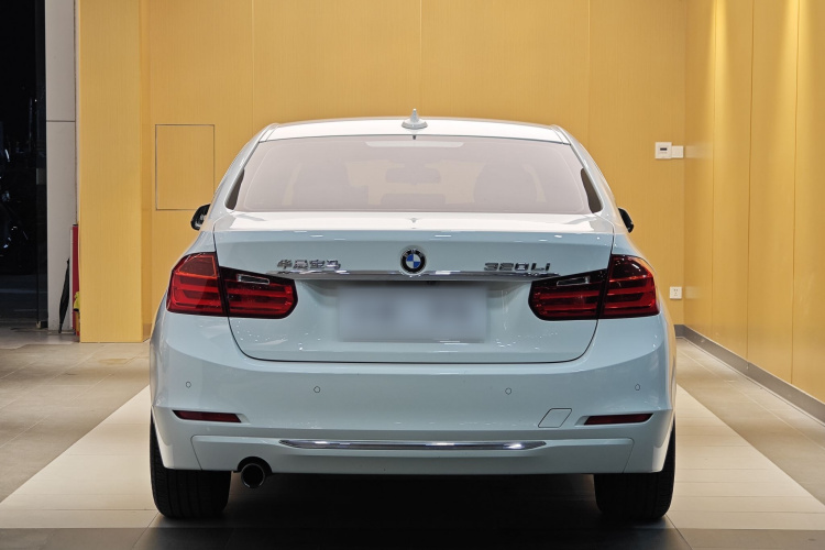 宝马3系 2015款 320Li 超悦版豪华设计套装车身外观6014