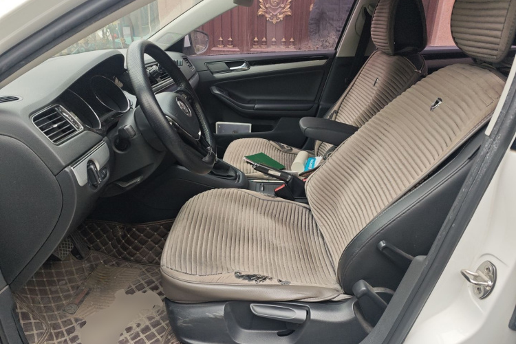 大众 速腾 2017款 180TSI 自动臻享版中控内饰19