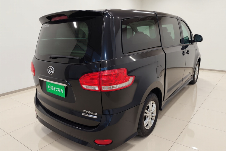 上汽大通MAXUS 大通G10 2018款 PLUS 2.4L 手动精英版车身外观7