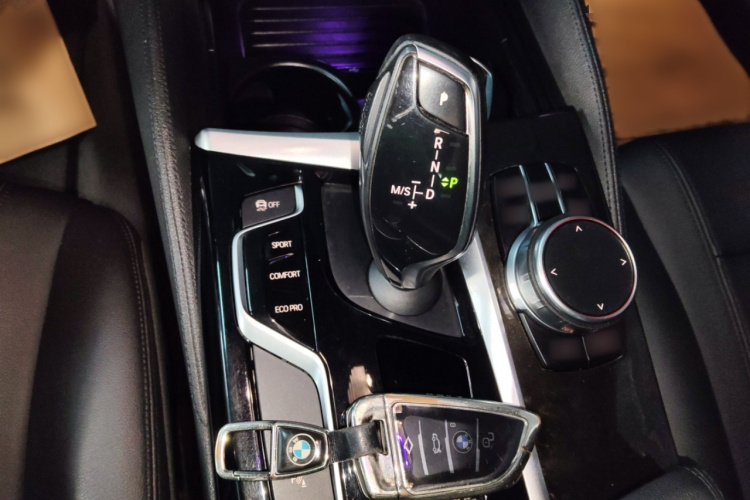 宝马5系 2018款 525Li M运动套装局部细节18