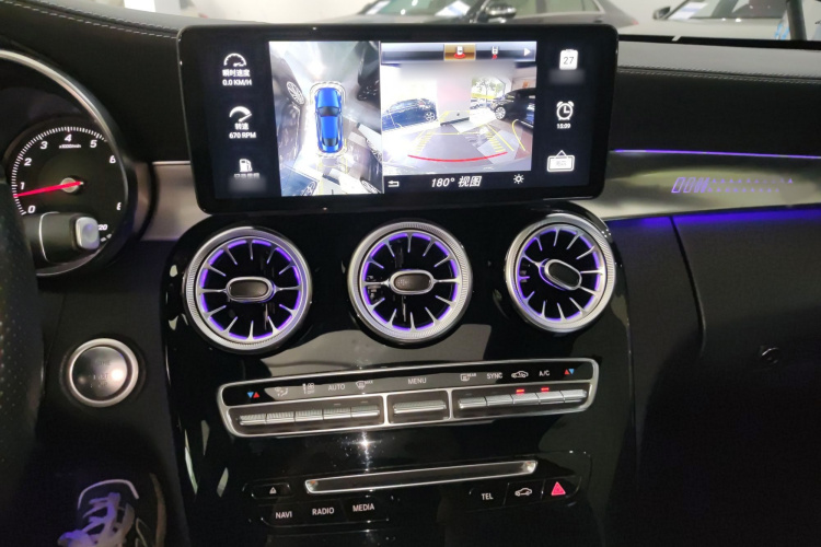 奔驰C级(进口) 2018款 C 200 轿跑车局部细节16