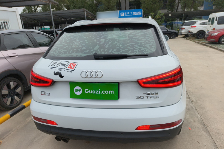 奥迪Q3 2015款 30 TFSI 进取型车身外观6
