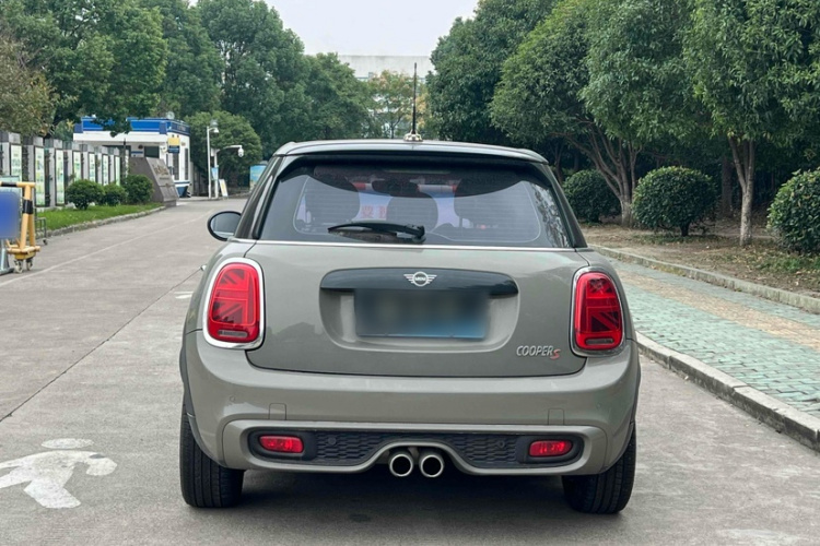 MINI 2019款 2.0T COOPER S 经典派 五门版车身外观6001