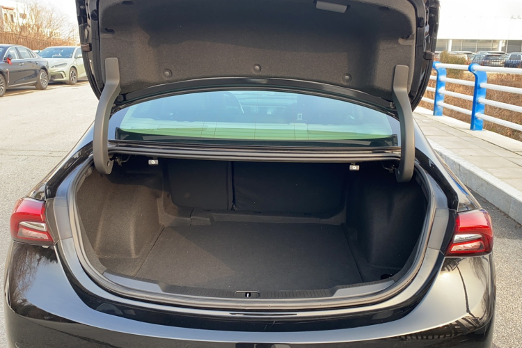 别克 君越 2022款 552T 豪华型局部细节23