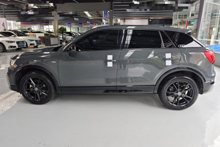 奥迪Q2L 2020款 35 TFSI 进取动感型车身外观4