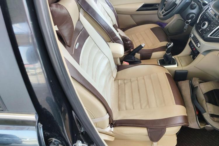 长城C30 2016款 1.5L 手动豪华型中控内饰41