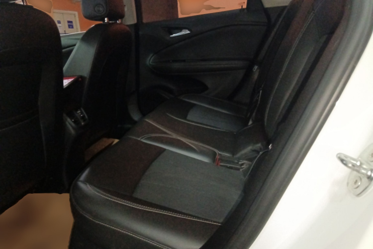 别克 威朗 2020款 20T CVT领先型中控内饰21