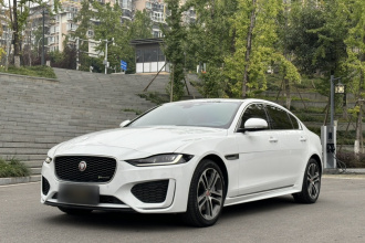 捷豹XEL 2023款 2.0T 250PS R-DYNAMIC S进取运动版