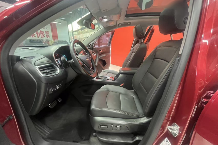 雪佛兰 探界者 2017款 550T 自动四驱捍界版中控内饰7004