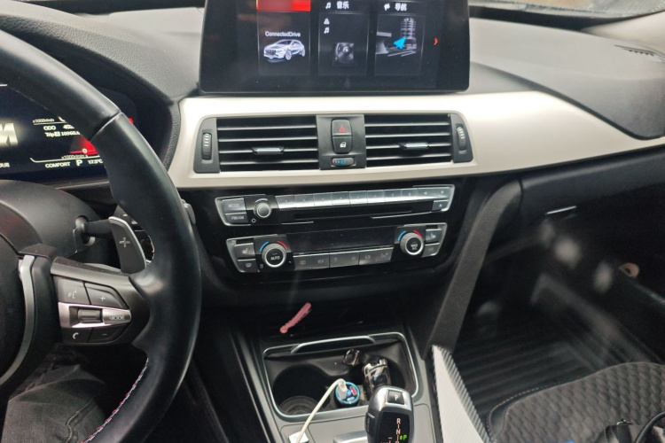 宝马3系GT 2017款 320i 时尚型局部细节16