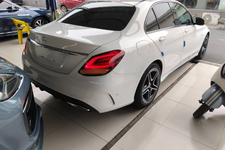 奔驰C级 2021款 C 260 星耀臻藏版车身外观7