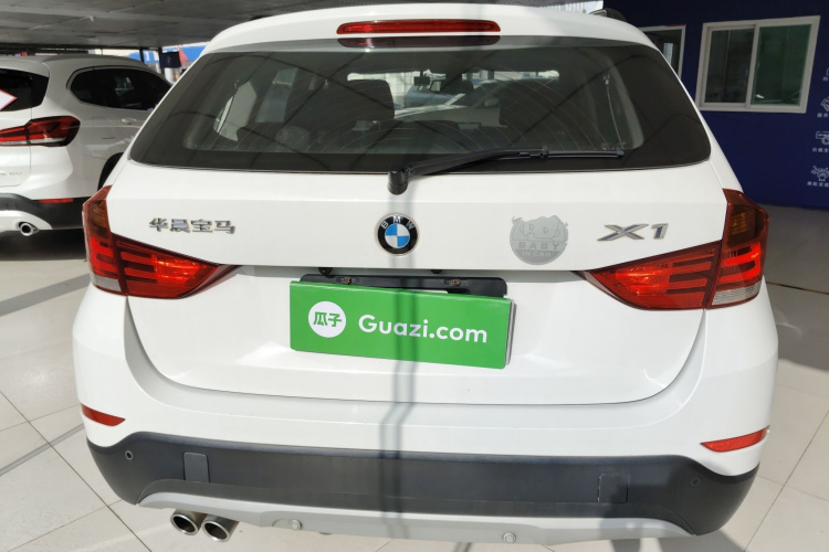 宝马X1 2014款 sDrive18i 时尚型车身外观6