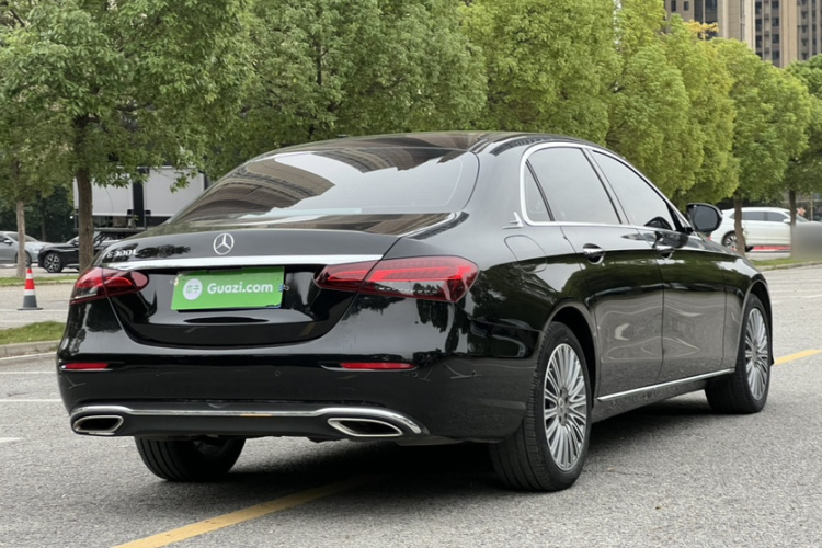 奔驰E级 2023款 E 300 L 豪华型车身外观6002