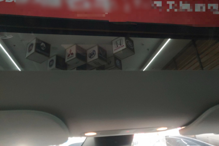 特斯拉 Model Y 2024款 长续航全轮驱动版中控内饰22