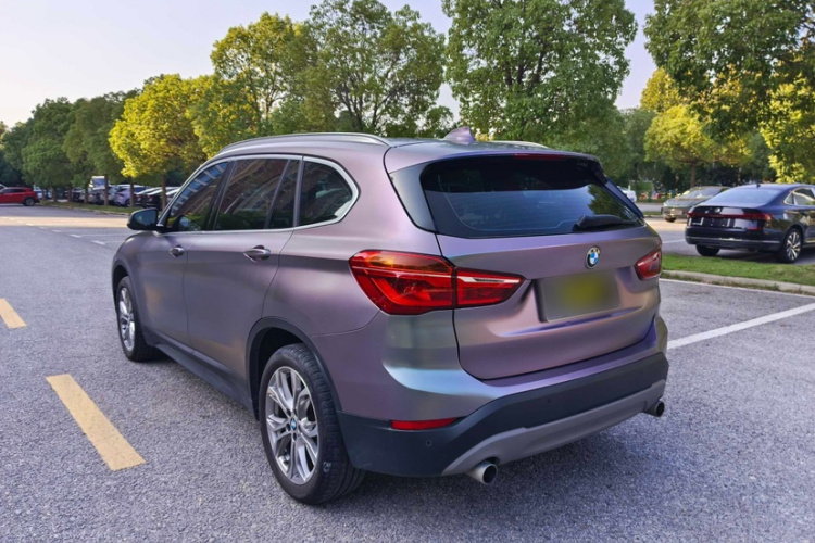 宝马X1 2019款 sDrive20Li 领先型车身外观6005