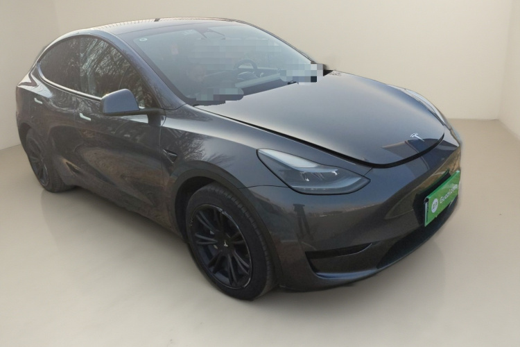特斯拉 Model Y 2023款 后轮驱动版车身外观3