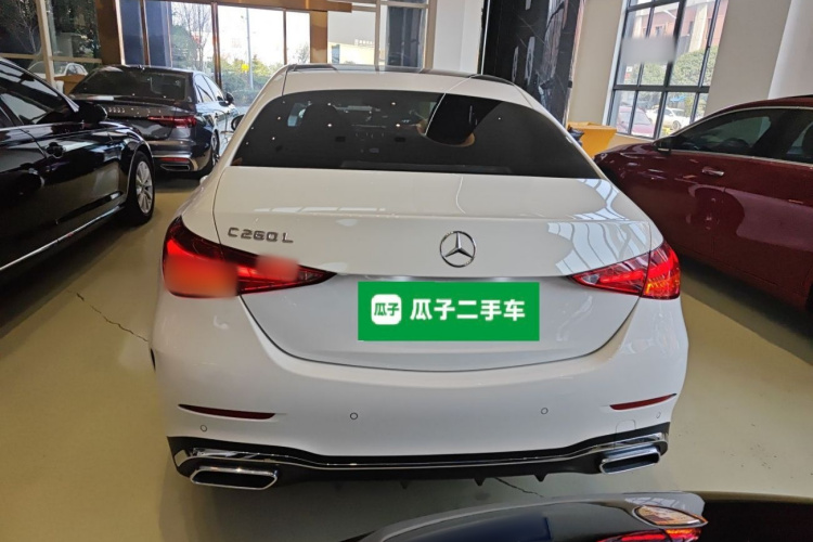 奔驰C级 2025款 C 260 L 运动版车身外观6