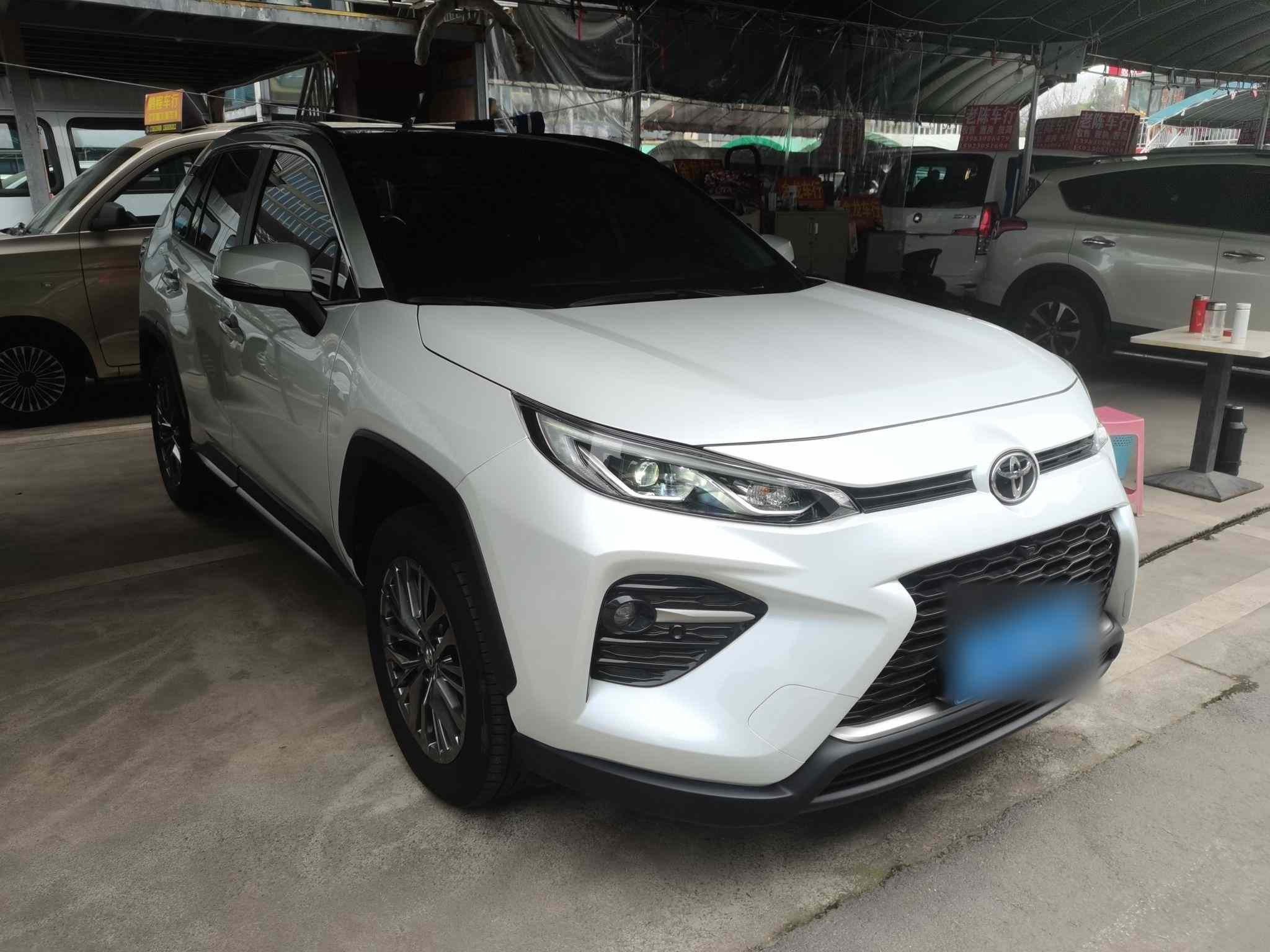 丰田 威兰达 2023款 2.0L CVT四驱豪华PLUS版(5)