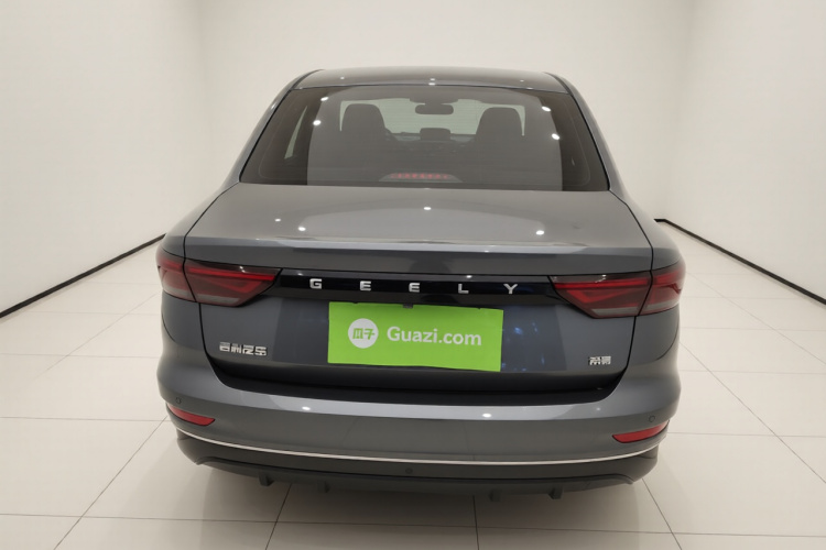 吉利汽车 帝豪 2023款 第4代冠军版 1.5L CVT豪华型车身外观6