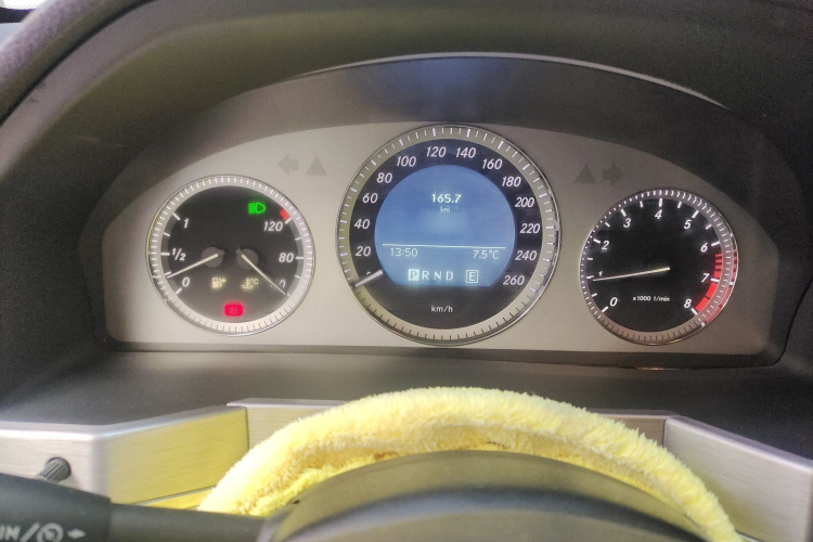 奔驰GLK级 2012款 GLK 300 4MATIC 动感型局部细节14