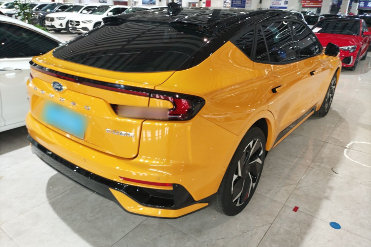 福特 蒙迪欧 2024款 2.0T E-混动运动版 ST-Line车身外观7