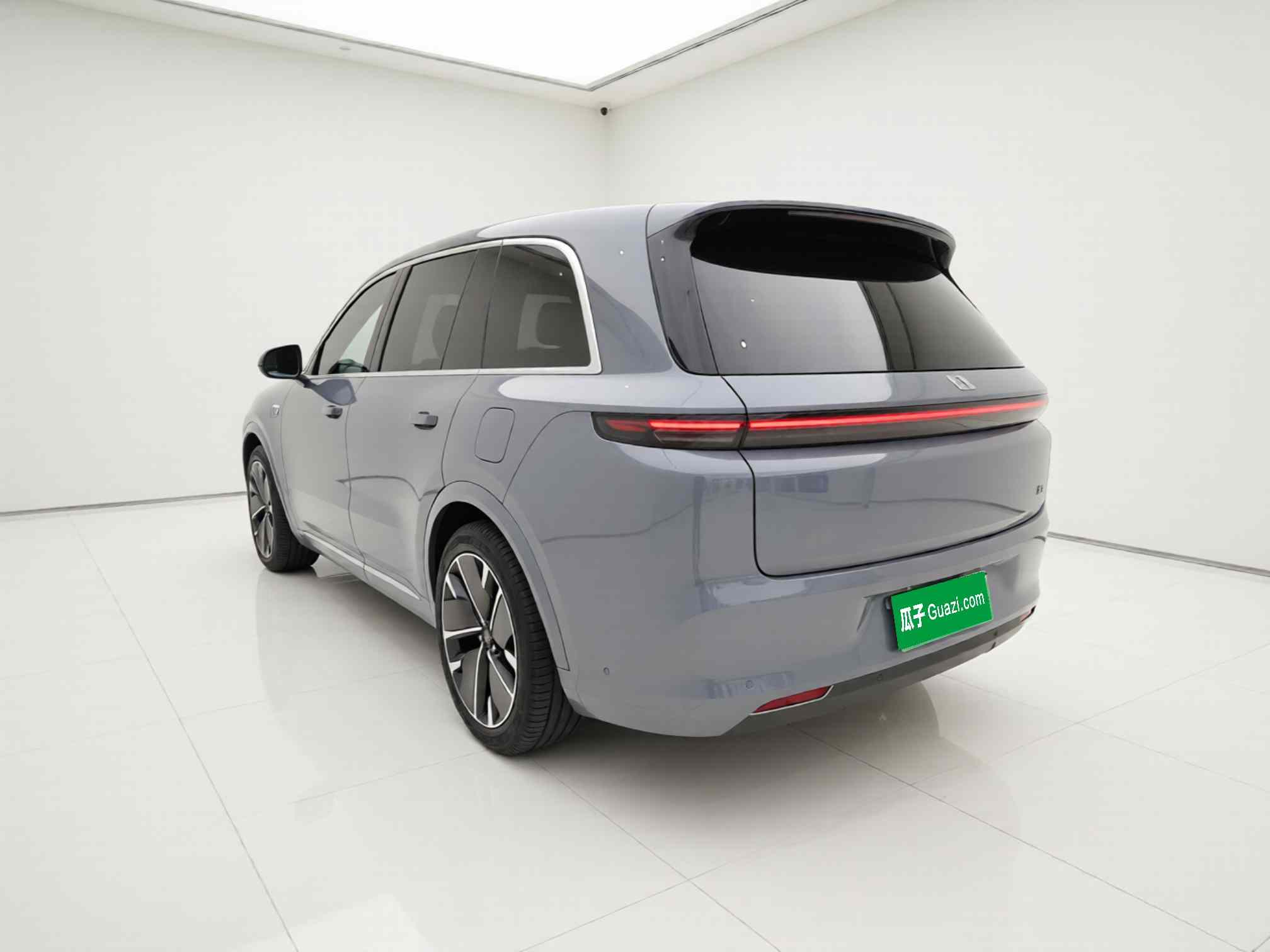 理想汽车 理想L8 2025款 Max 智能焕新版(3)