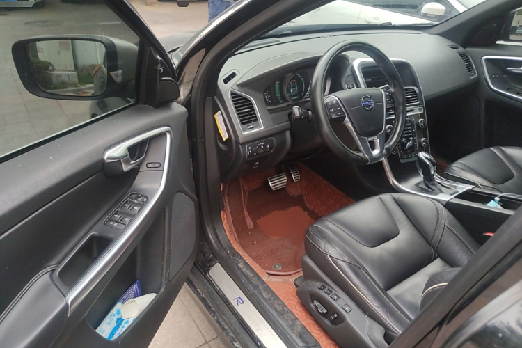 沃尔沃XC60(进口) 2014款 改款 T5 个性运动版中控内饰7003