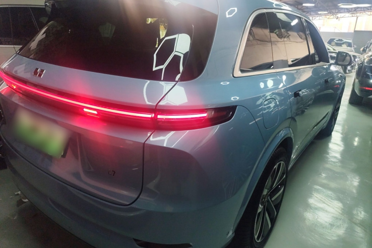 理想汽车 理想L7 2024款 Ultra车身外观7