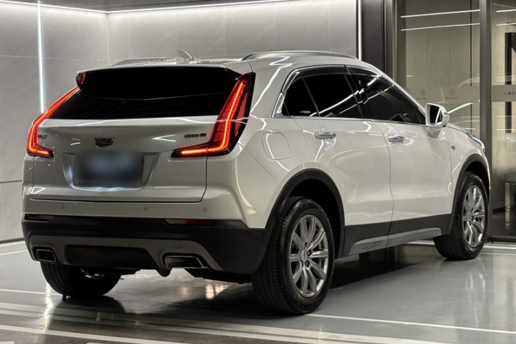 凯迪拉克XT4 2018款 28T 两驱领先型车身外观6009