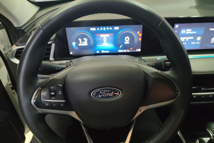 福特 福睿斯 2021款 1.5L 自动钻石版局部细节13