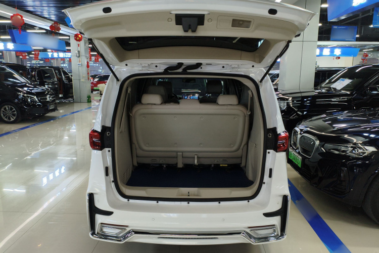 别克GL8 2022款 陆上公务舱 652T 豪华型局部细节23