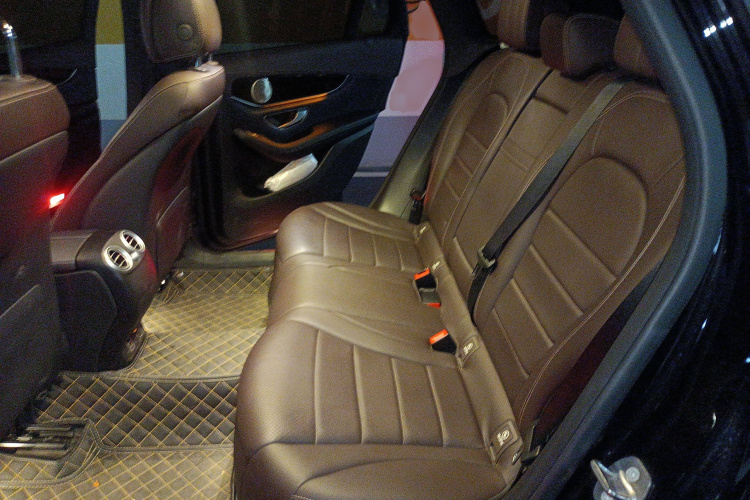 奔驰GLC 2019款 改款 GLC 260 L 4MATIC 豪华型中控内饰7004