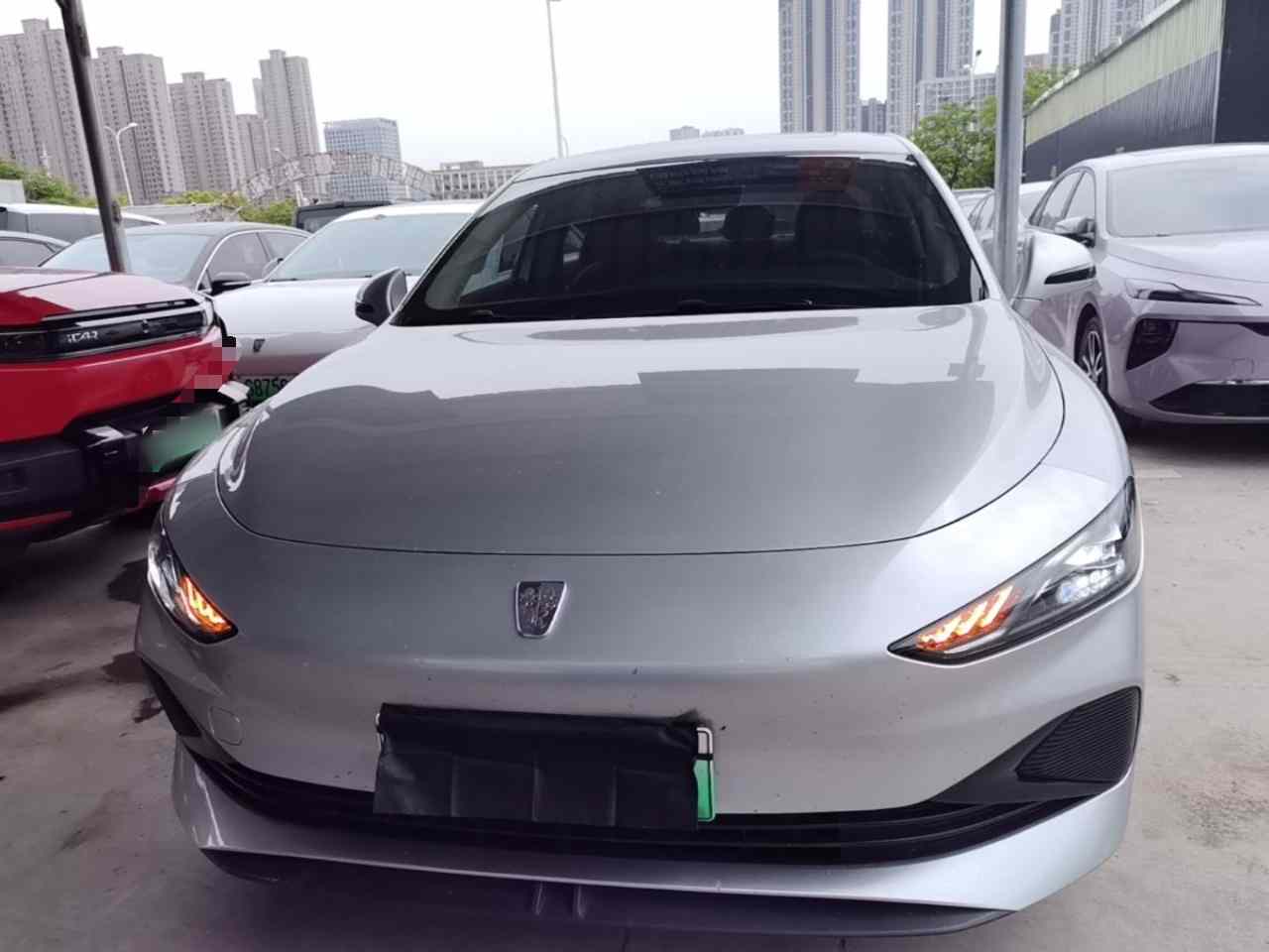 荣威D7 2025款 DMH 125km 世界冠军版(1)