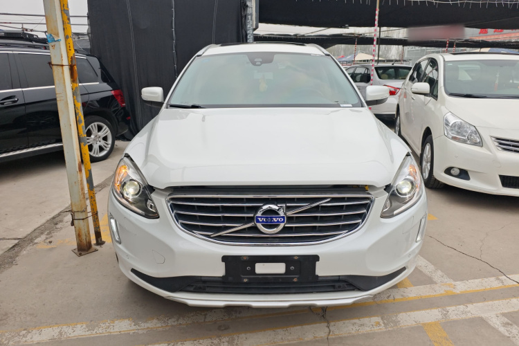 沃尔沃XC60 2017款 T5 智进升级版车身外观2