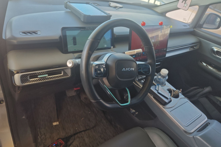 埃安 AION Y 2023款 Younger 星耀版中控内饰7002