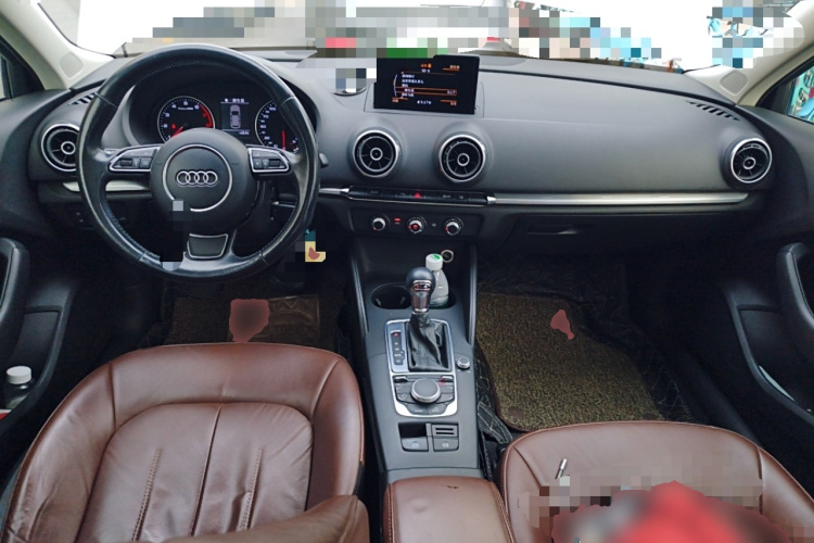 奥迪A3 2016款 Sportback 35 TFSI 领英型中控内饰12