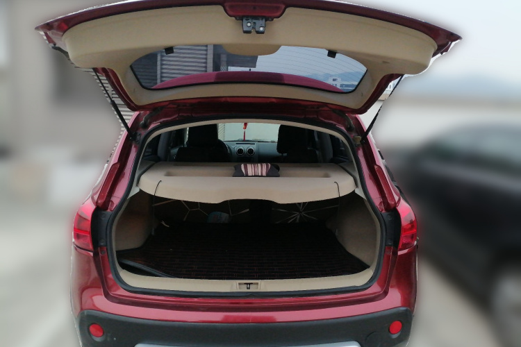 日产 逍客 2012款 2.0XL 火 CVT 2WD中控内饰23