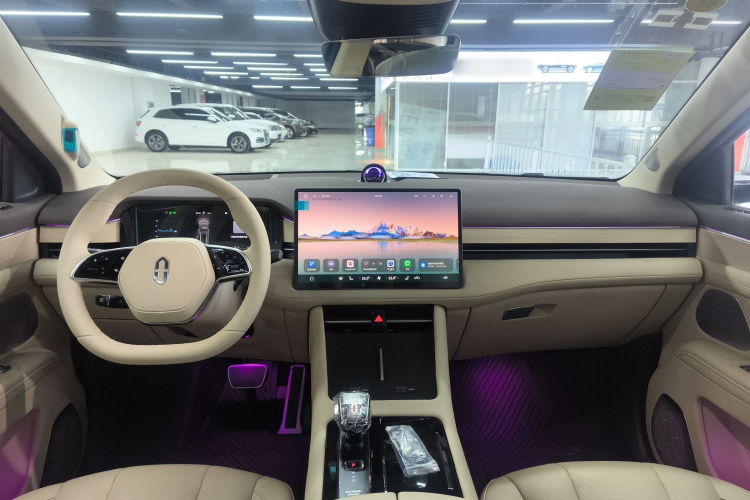 鸿蒙智行 问界M7 2024款 1.5T 智驾后驱Pro版 5座中控内饰7002