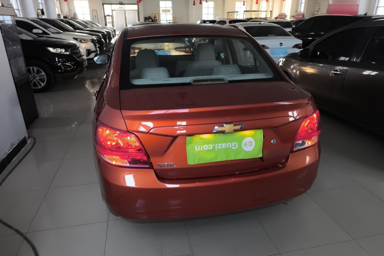 雪佛兰 2015款 赛欧3 1.3L 手动理想版车身外观6