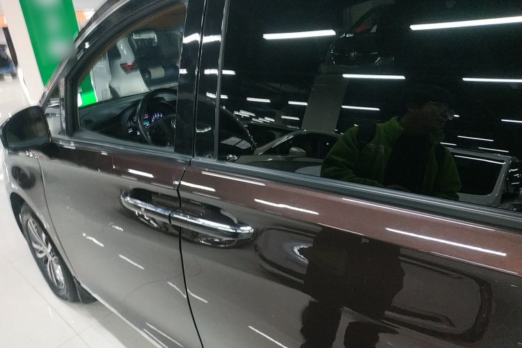 别克GL8 2018款 ES 28T 旗舰型 国VI车身外观4