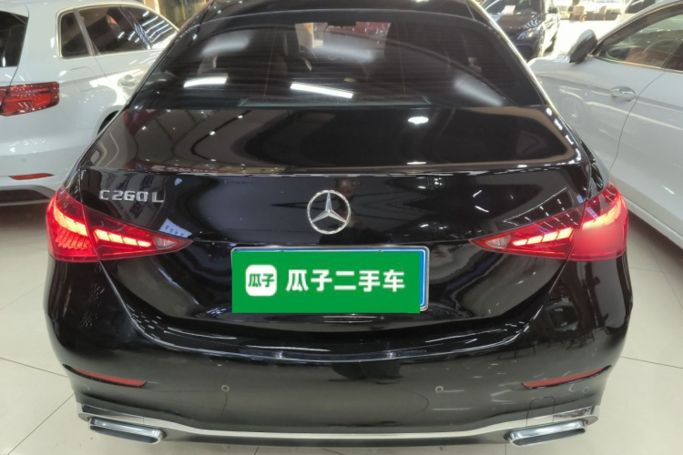 奔驰C级 2022款 C 260 L 运动版车身外观6