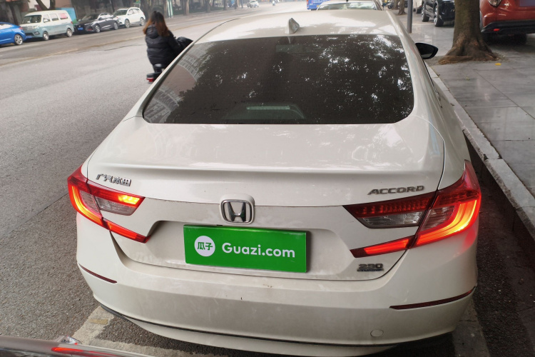 本田 雅阁 2018款 230TURBO 舒适版 国VI车身外观6