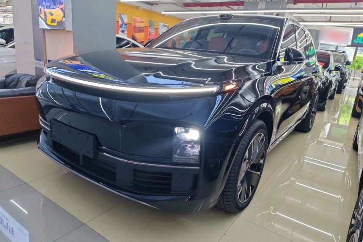理想汽车 理想L9 2025款 Pro 智能焕新版车身外观1