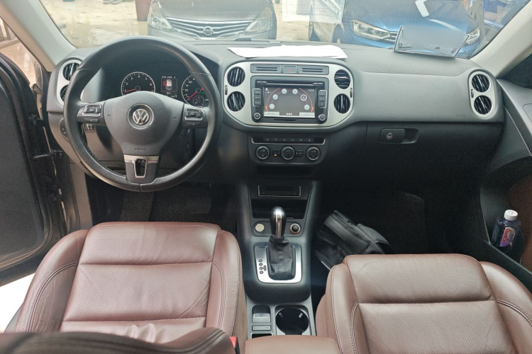 大众 途观 2015款 2.0TSI 自动四驱豪华版中控内饰12