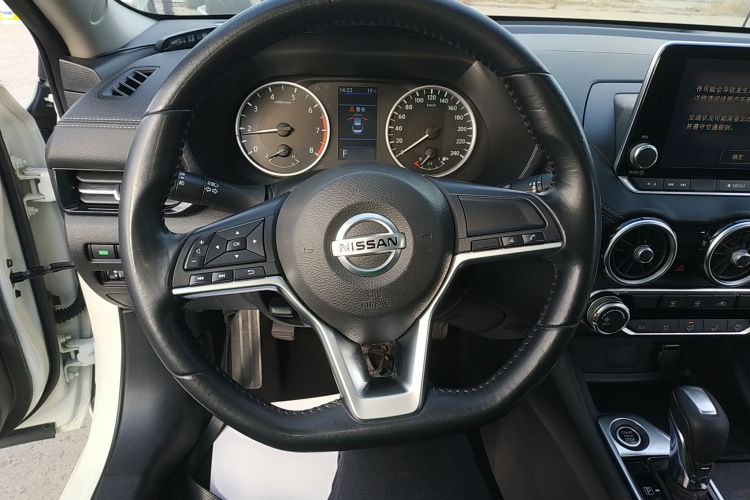 日产 轩逸 2020款 改款 1.6L XL CVT悦享版中控内饰13