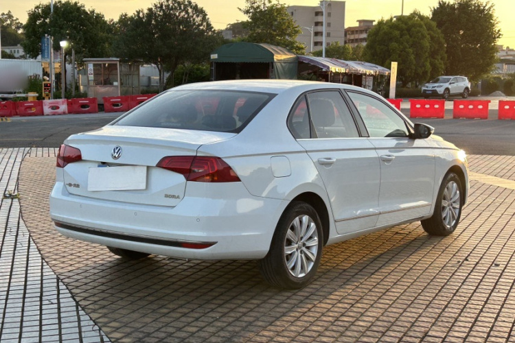 大众 宝来 2017款 1.6L 自动舒适型车身外观6002